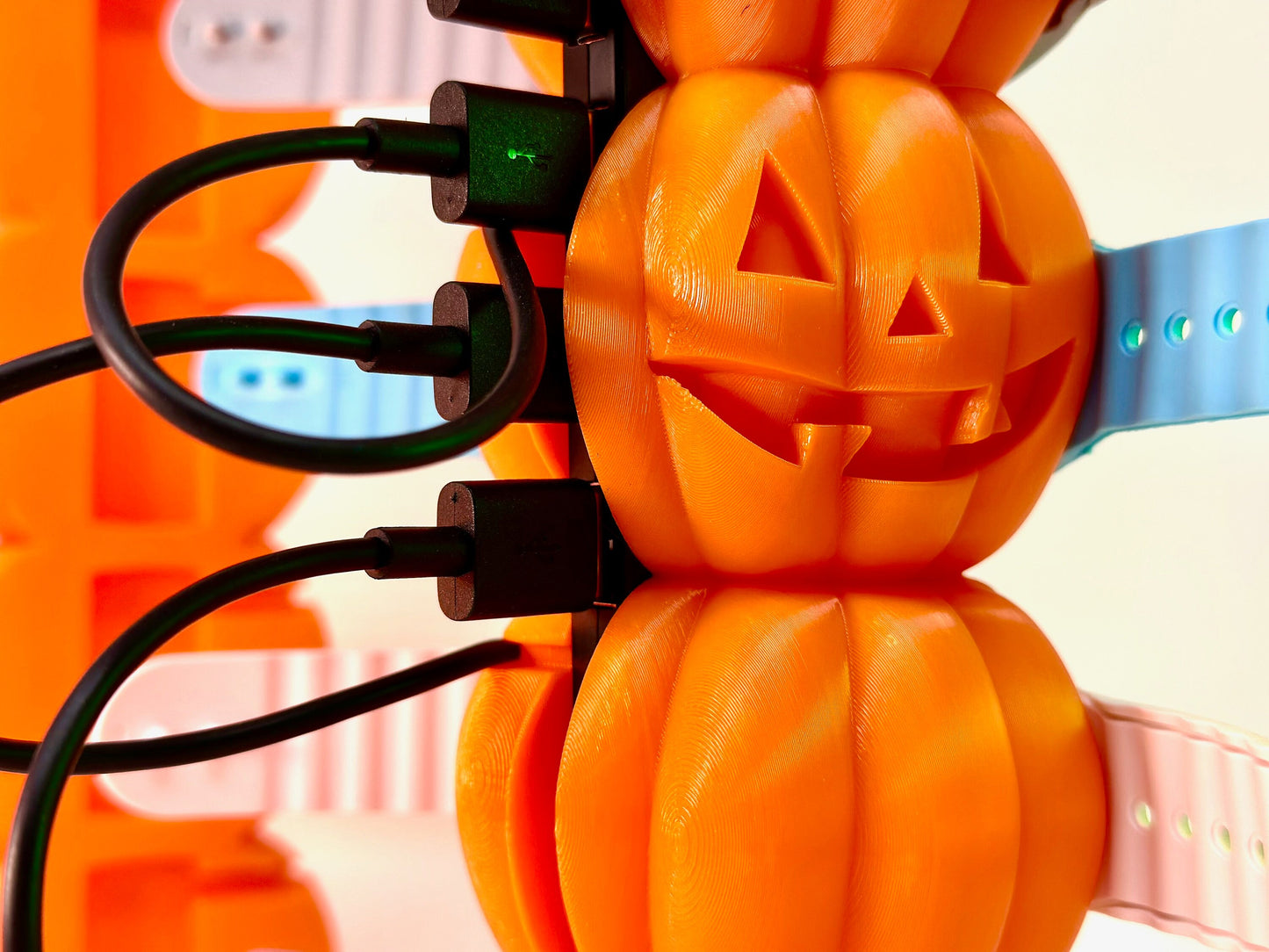 Pumpkin MagicBand+ Charging Tower