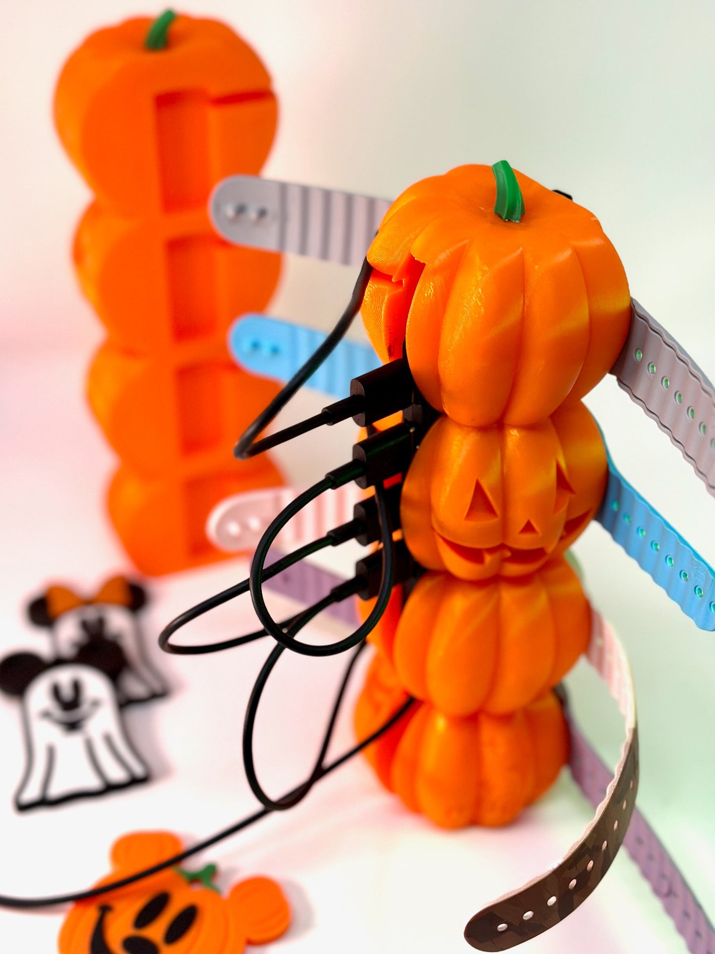 Pumpkin MagicBand+ Charging Tower