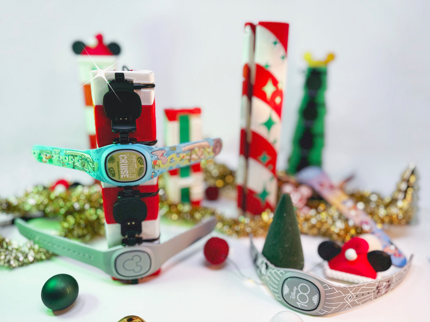 Special Edition MagicBand+ Charging Tower: Christmas Candy Cane